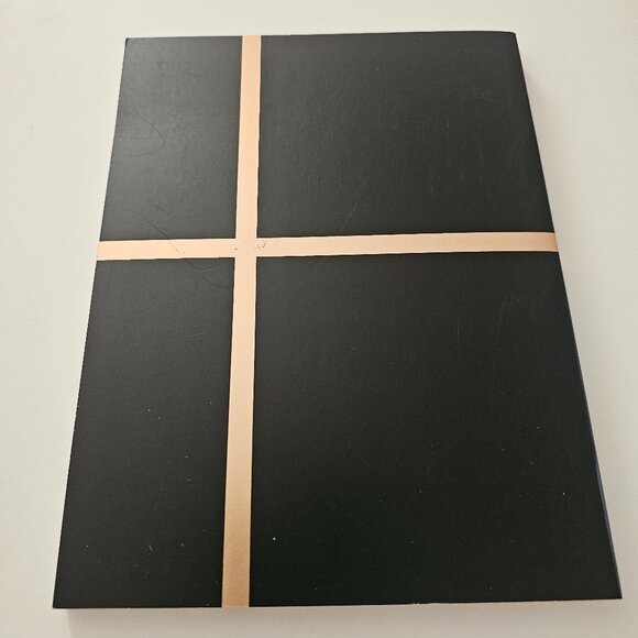 Brand New MAC Cosmetics Notebook - Picture 2 of 4